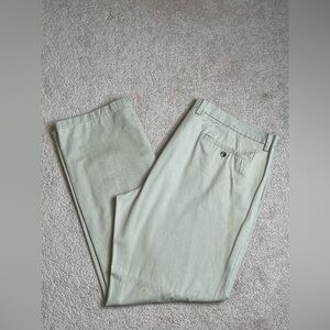 Old Navy Tan Chinos Classic and Comfortable (44x36)